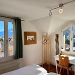 Uptown Free Parking Apartman *