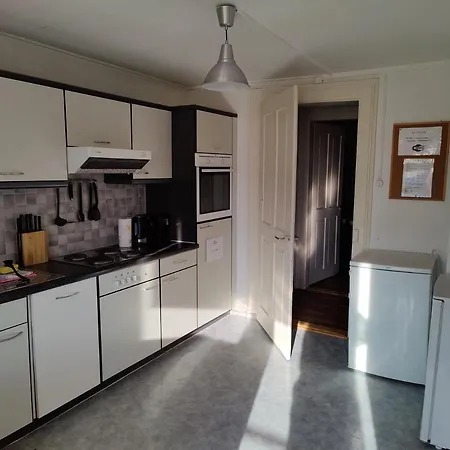 Uptown Free Parking Апартаменты