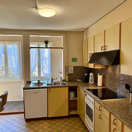 Uptown Free Parking Daire